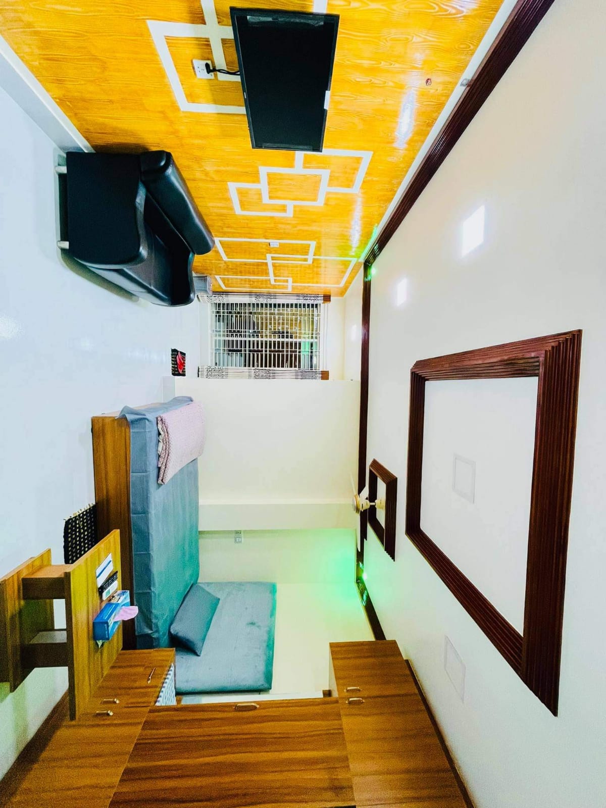 Premium Double Bed Room ( Suite )